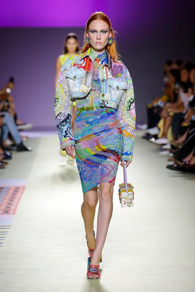 Look 35
